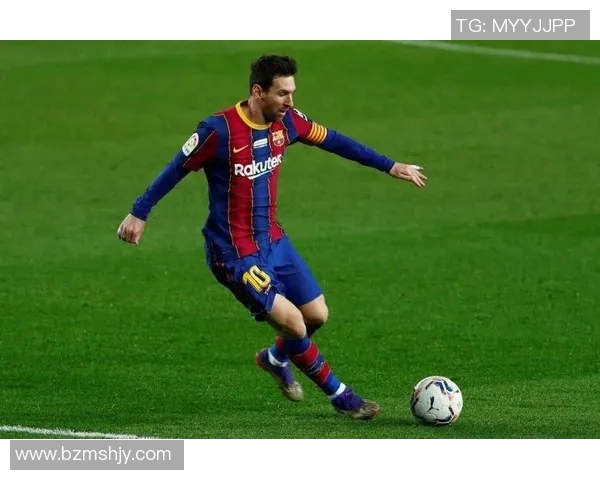 11号足球球星精彩瞬间集锦，展现速度与技巧的完美结合